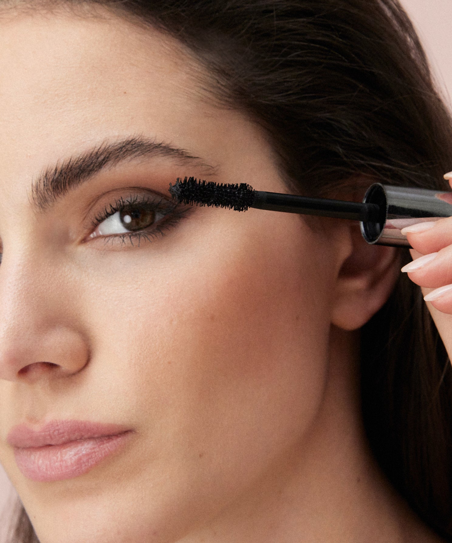 lavera Lash to Impress Mascara -Black- during application
