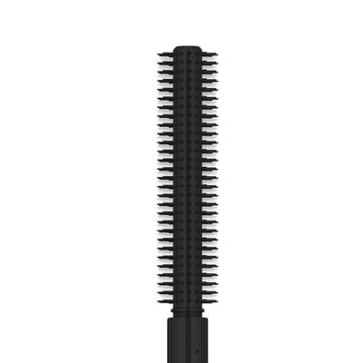Schwarze High Lashes Mascarabürste auf weißem Hintergrund