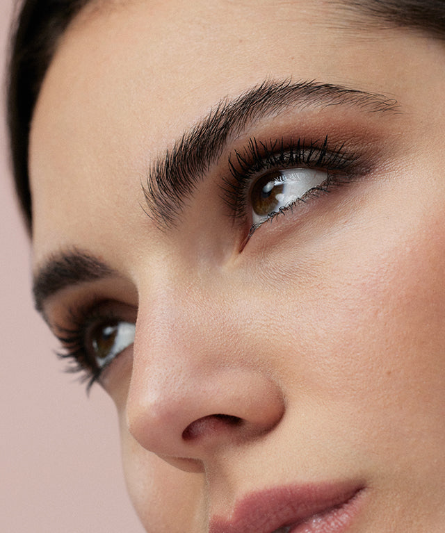 lavera Butterfly Effect Mascara Beautiful Black during application