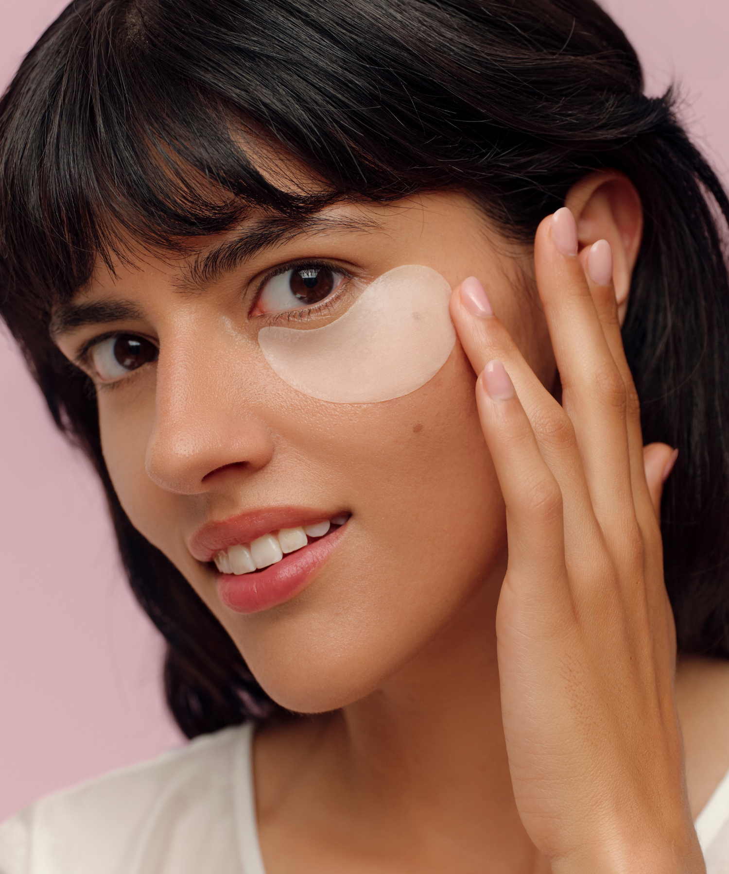 lavera Depuff & Hydration Eye Patches during application