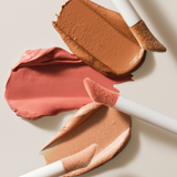 lavera Liquid Glow & Contour -Liquid Highlighter 03- during application